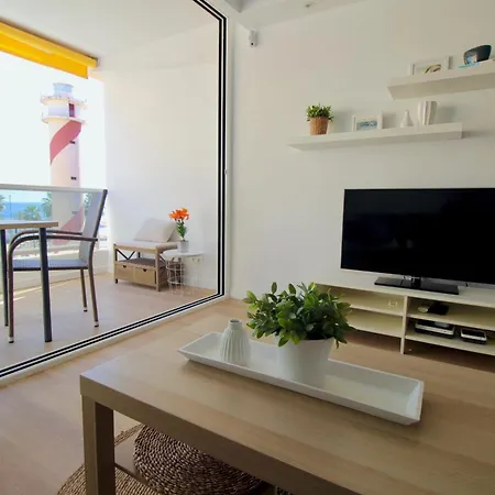 1-bedroom With Spectacular Marina & Sea Views In Apartment