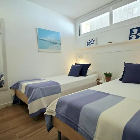 1-bedroom With Spectacular Marina & Sea Views In