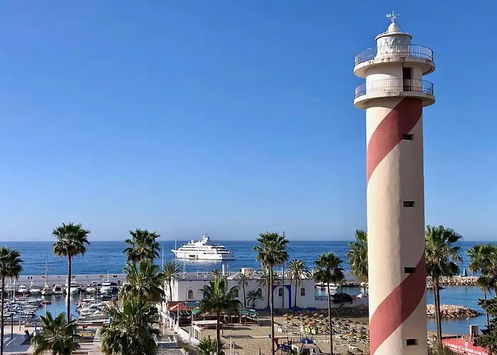 1-bedroom With Spectacular Marina & Sea Views In * מארבלה